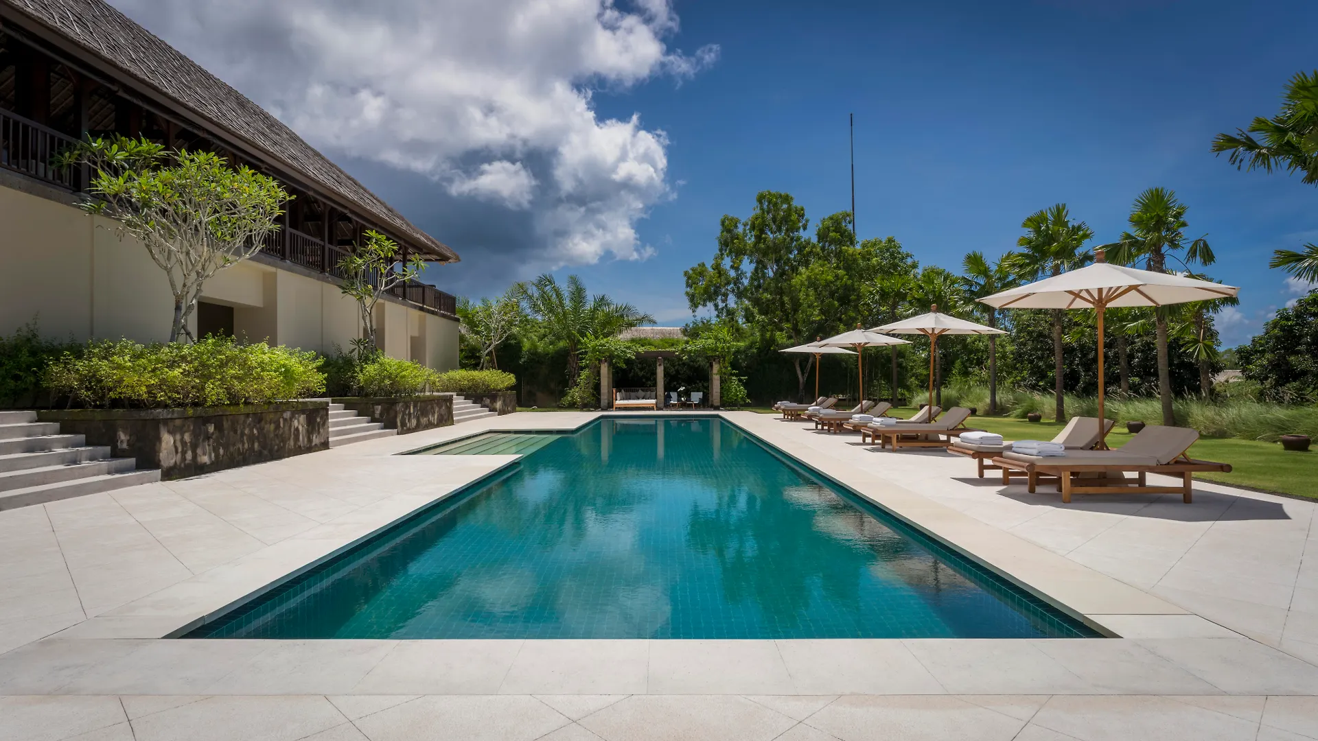 Revivo Wellness Resort 努沙杜瓦